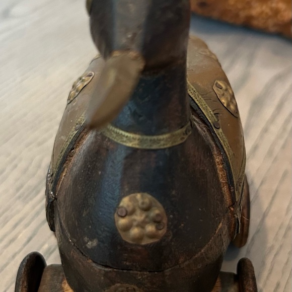 VINTAGE Hand-Crafted Wooden, Brass and Copper Duck with Hidden Compartment - Picture 5 of 9